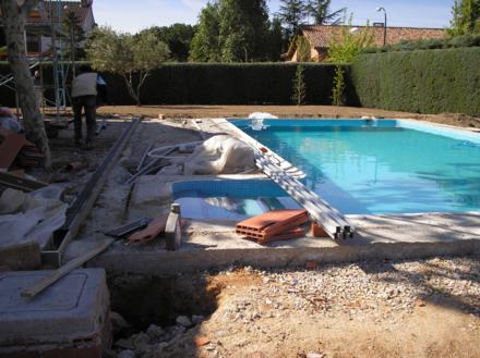 Obras de piscina en chalet